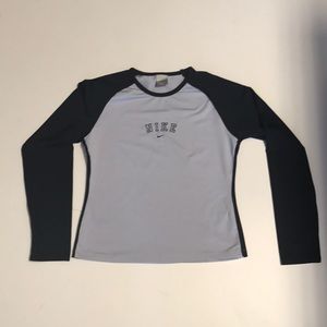 Nike Girls long sleeve t shirt